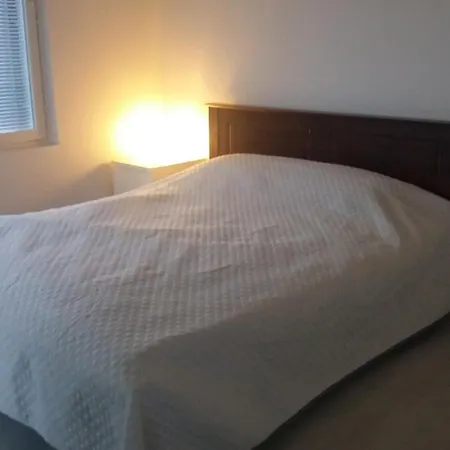 Moderni Asunto Hyvien Yhteyksien Paeaessae Apartment